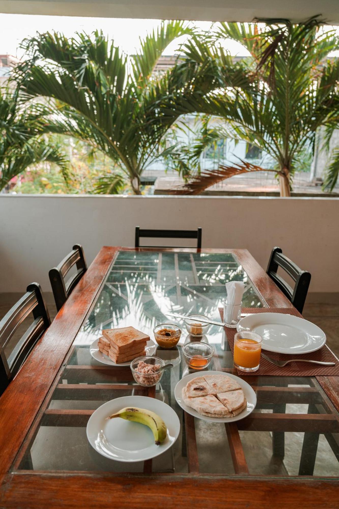 Hotel Tobiko ตรินโคมาลี ภายนอก รูปภาพ