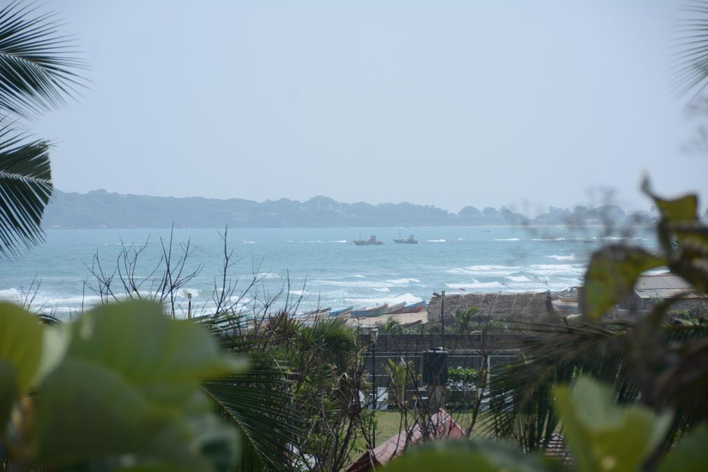 Hotel Tobiko ตรินโคมาลี ภายนอก รูปภาพ
